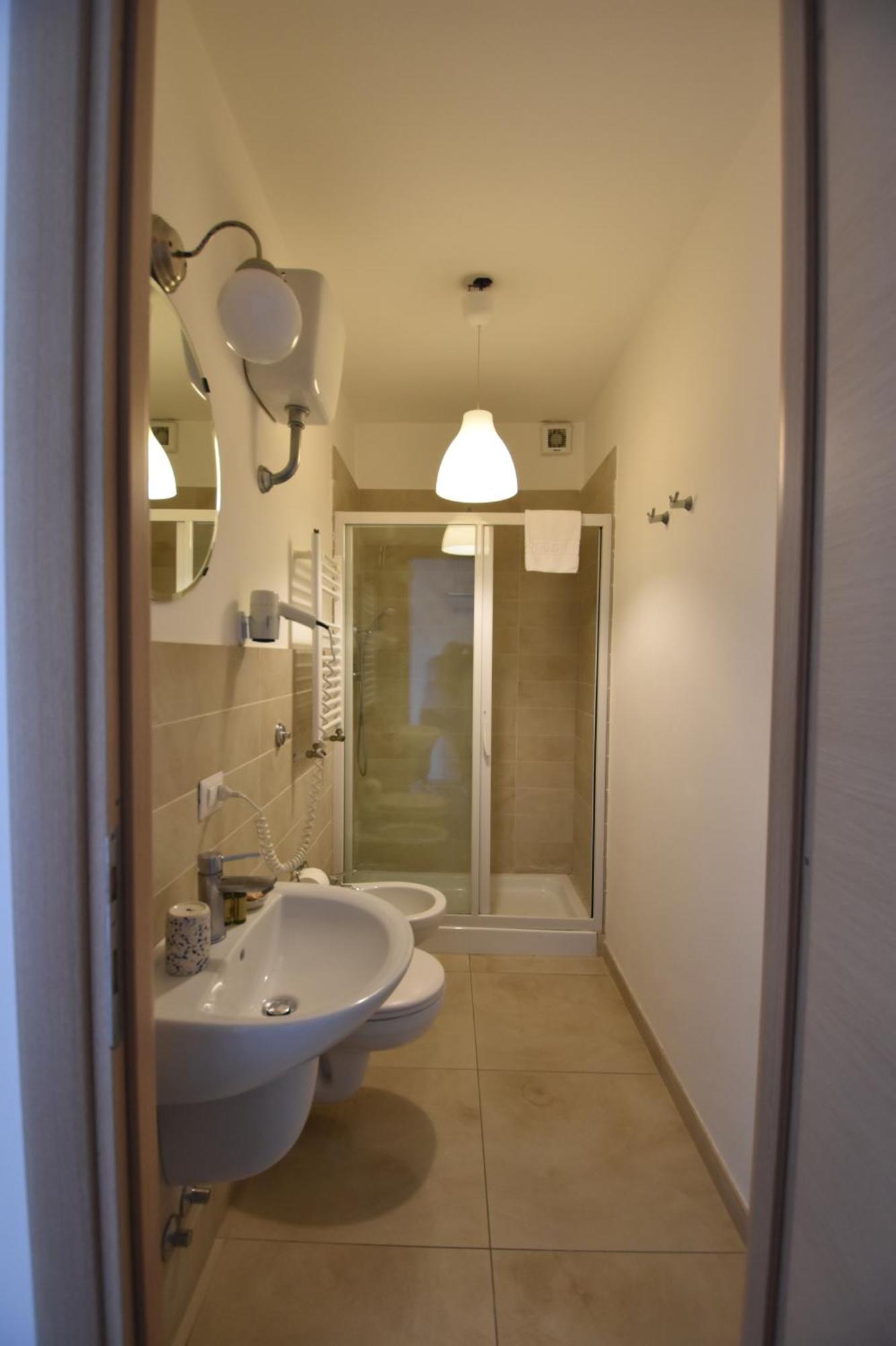Guesthouse Vassallo Uno โรม ห้อง รูปภาพ